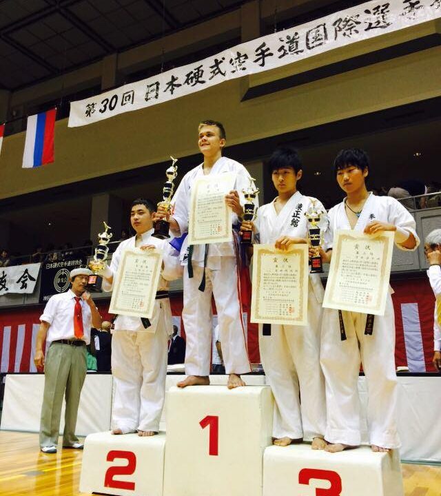 Хасянов Руслан победитель кубка Японии по косики каратэ